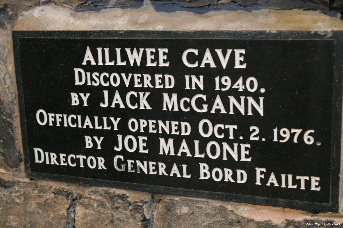 20060402_clare_burren_ailweecave_01_panneau