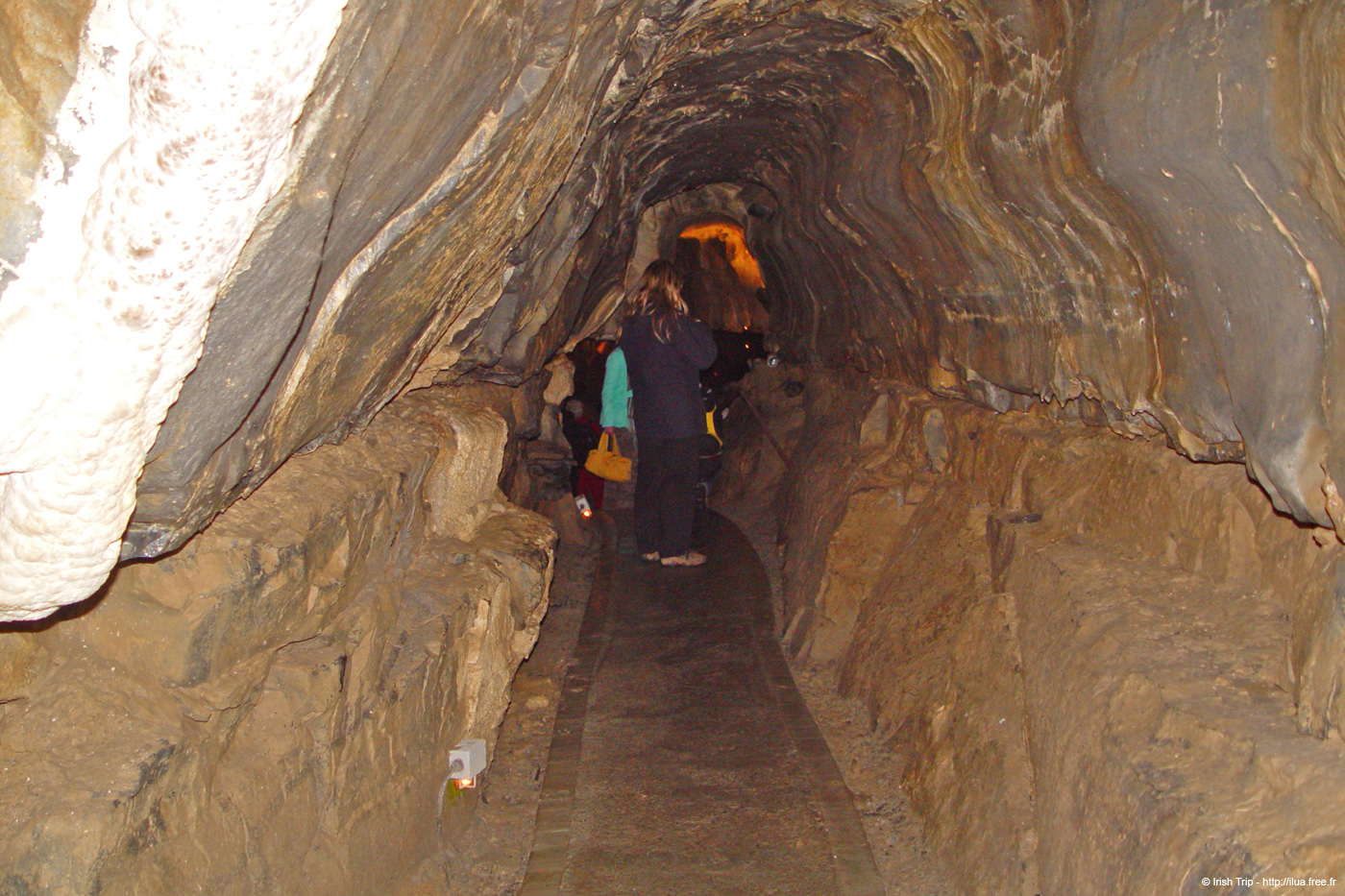 20060402_clare_burren_ailweecave_10_christelle