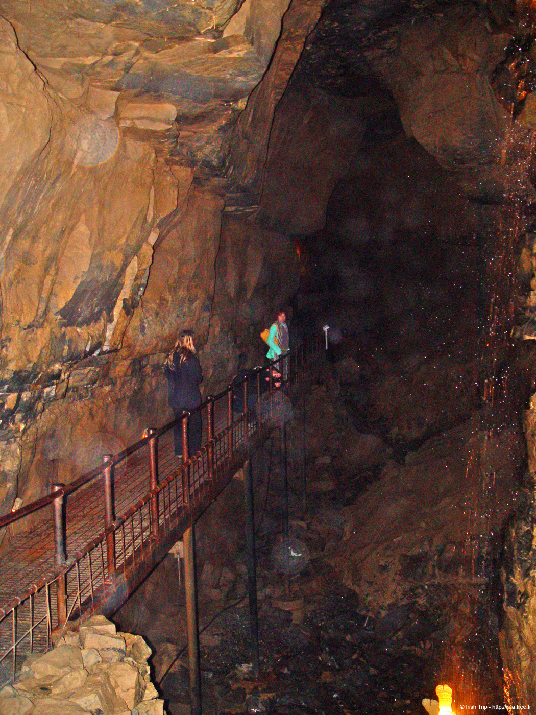 20060402_clare_burren_ailweecave_19_in