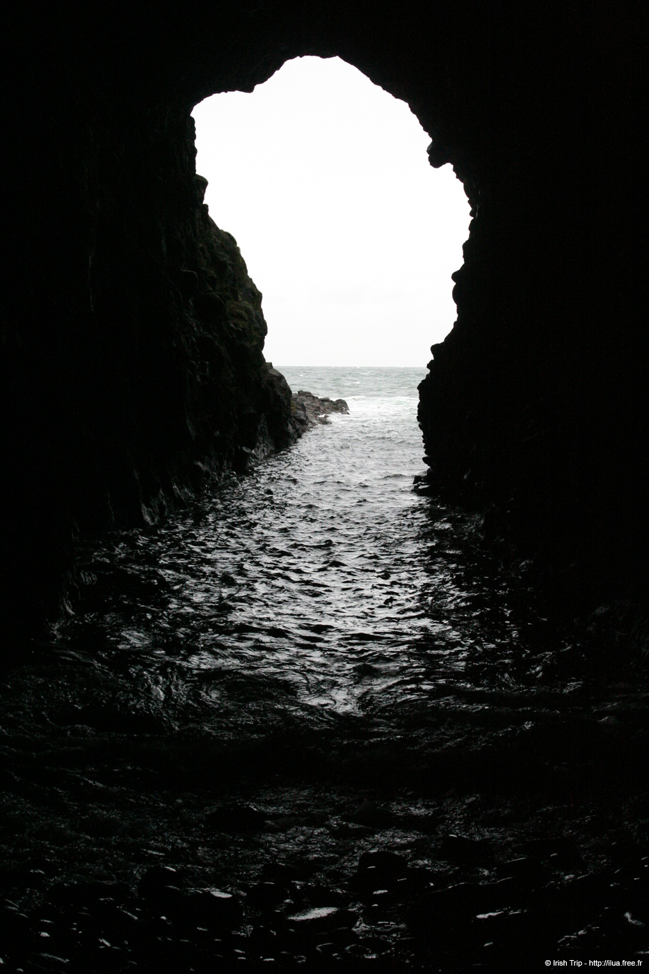 20081007_dunlucecastlecave04
