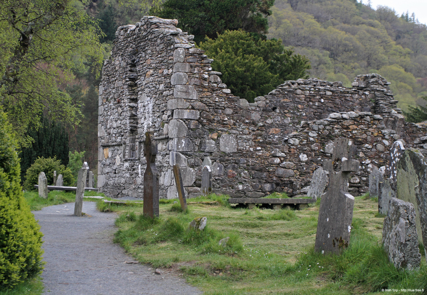 20120504_glendalough_cathedral02