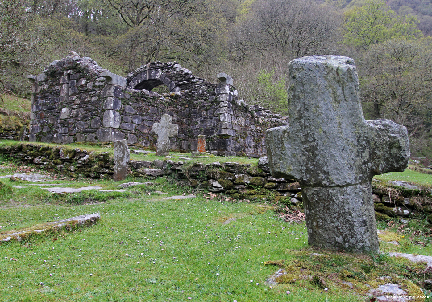20120504_glendalough_reefertchurch03