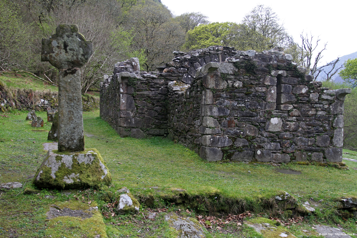 20120504_glendalough_reefertchurch05