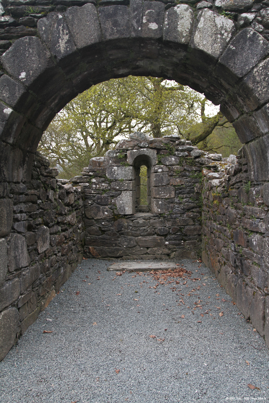 20120504_glendalough_reefertchurch08