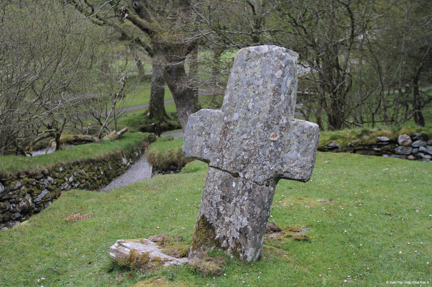 20120504_glendalough_reefertchurch12