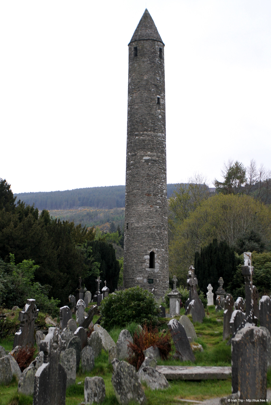 20120504_glendalough_roundtower04