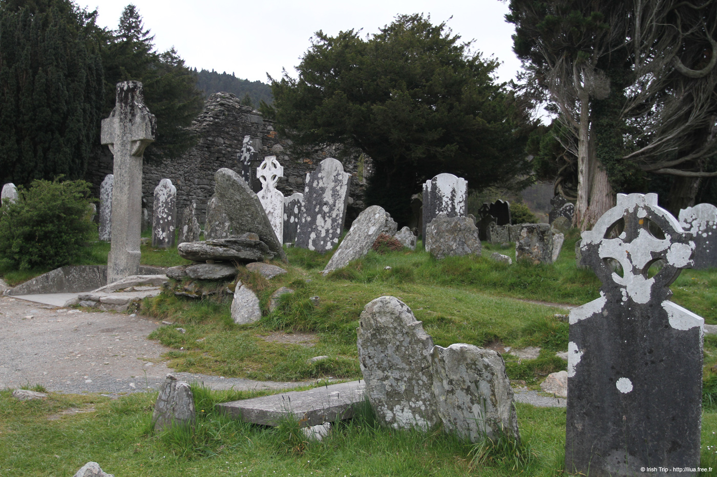 20120504_glendalough_stkevincross