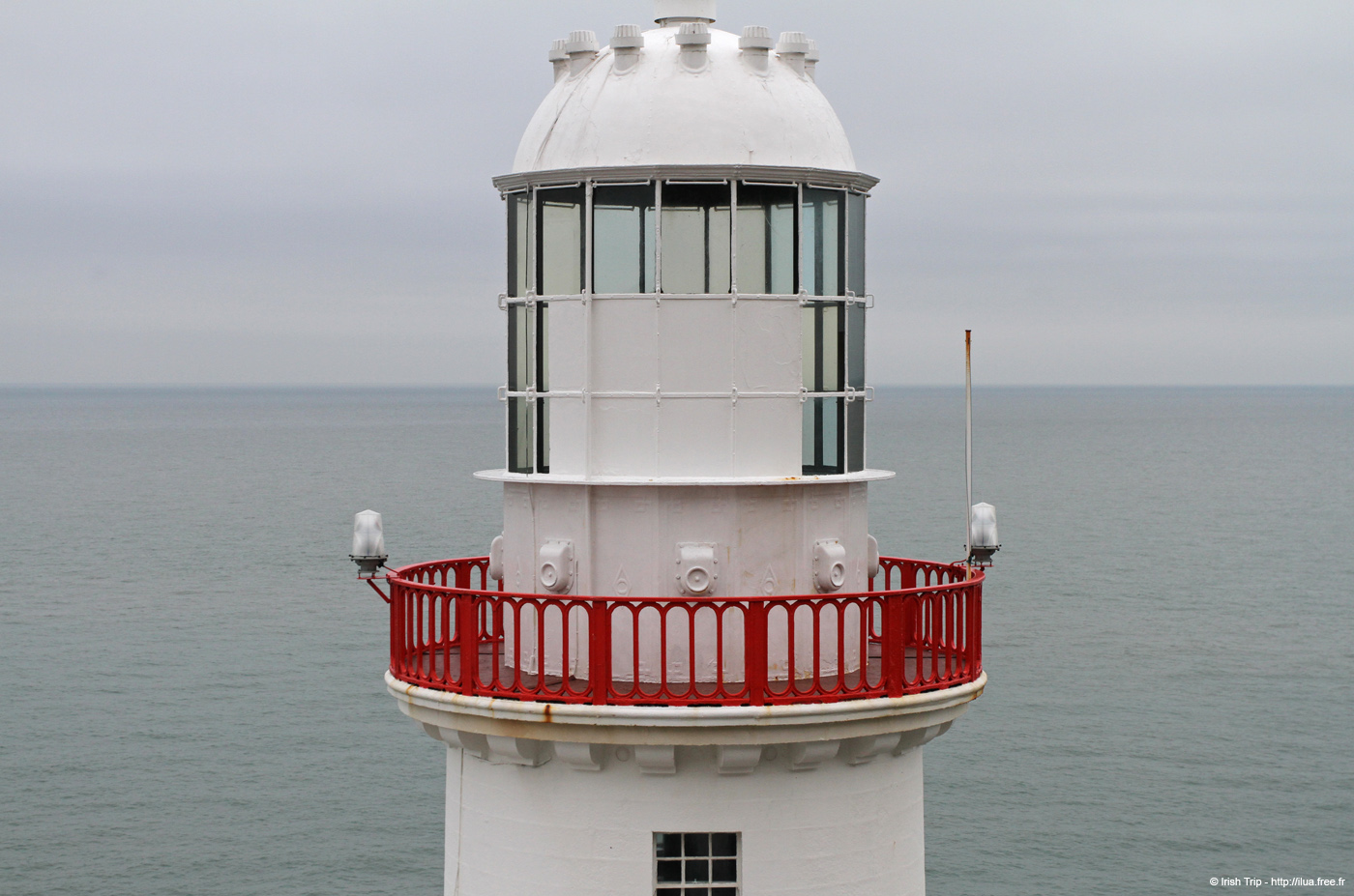 20120504_wicklow_head_lighthouse05