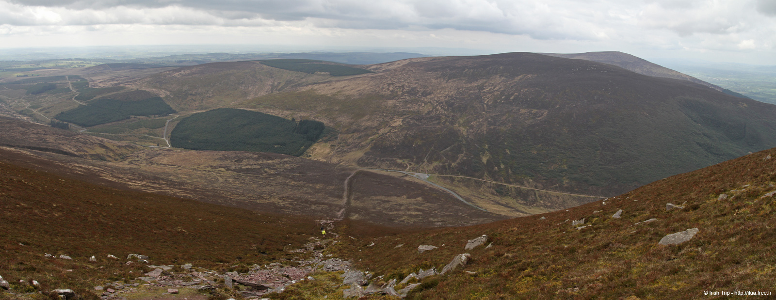 20120505_glentaunemongapfromsugarloafhilltoppano