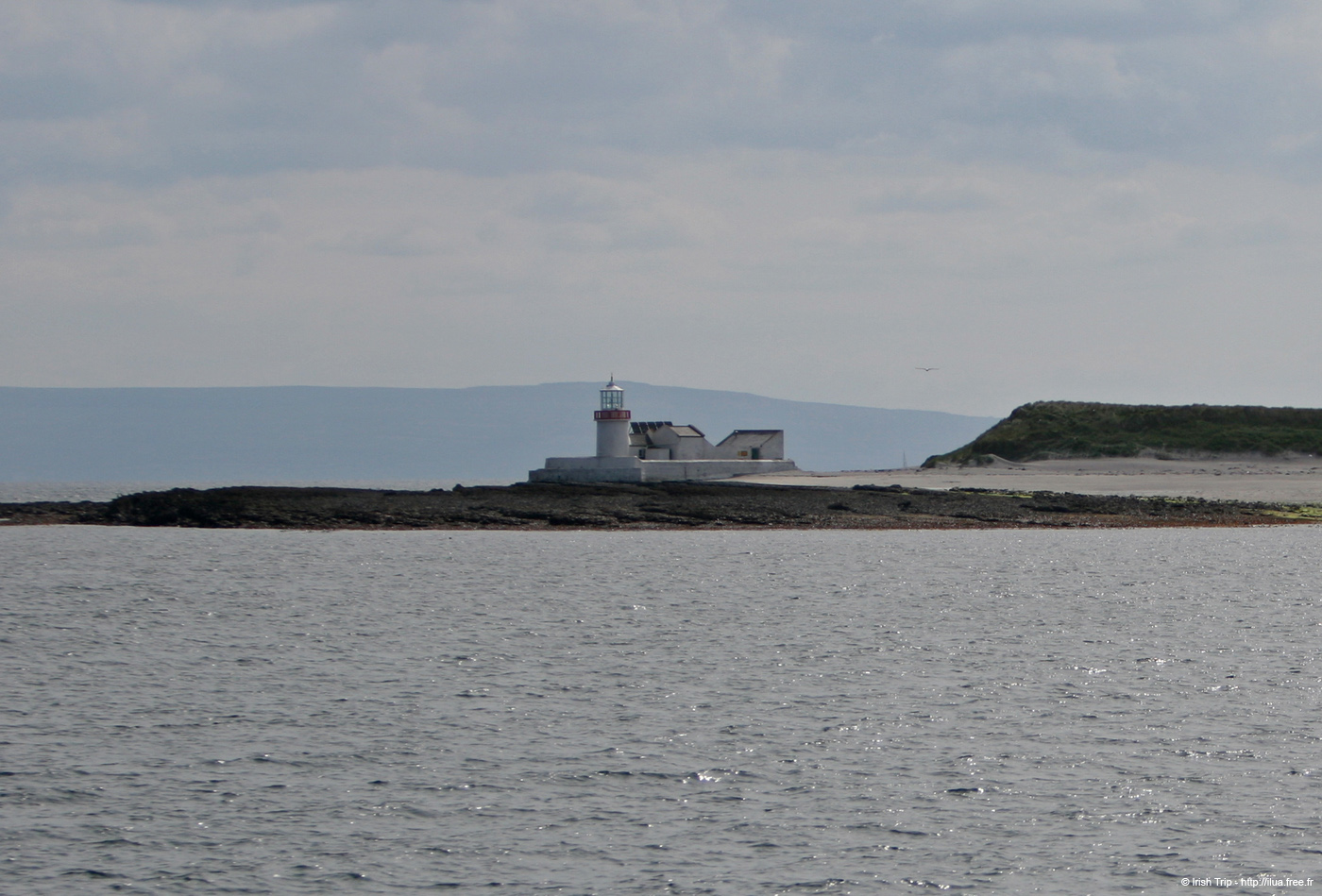 20120506_aranstrawislandlighthousefromw08