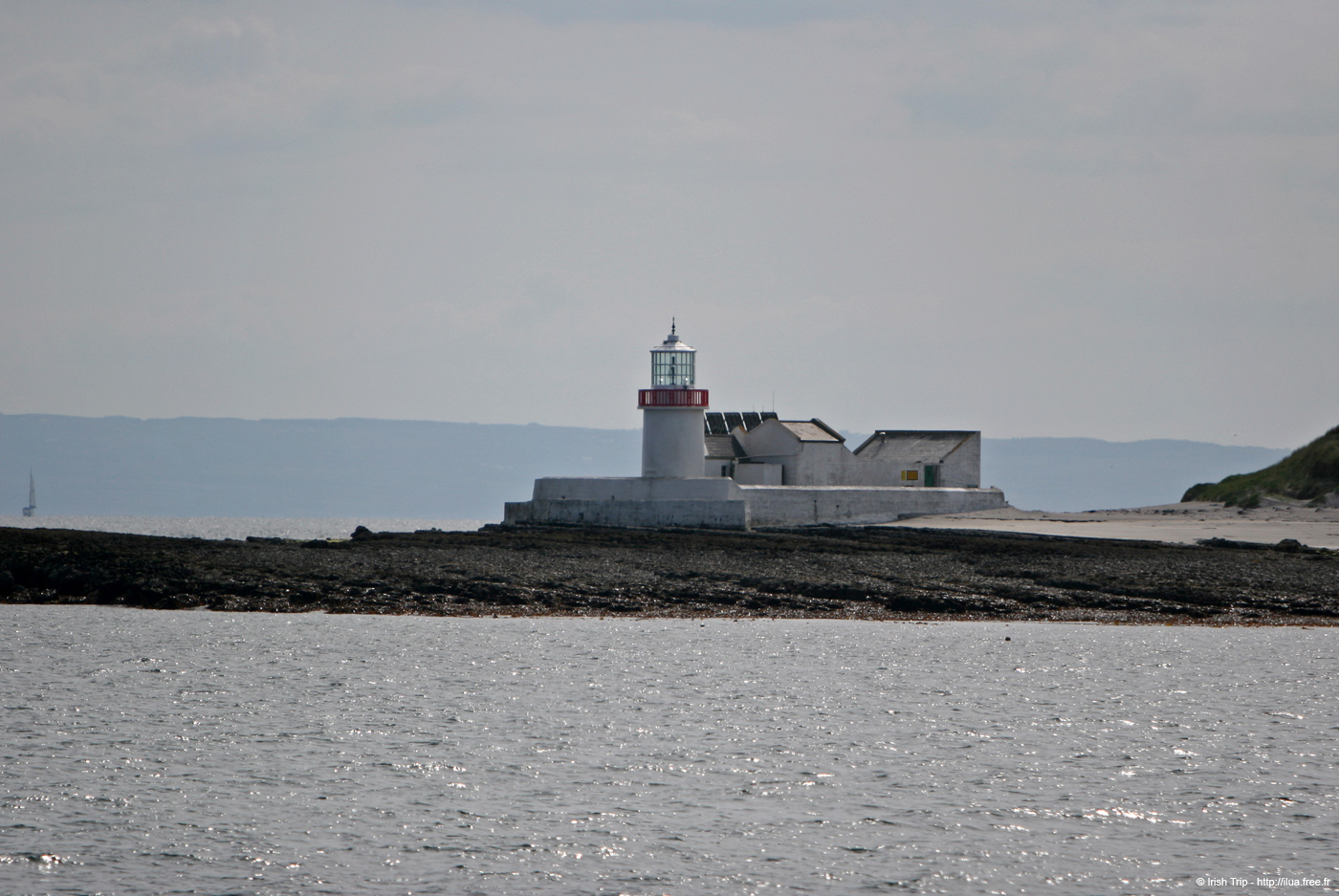 20120506_aranstrawislandlighthousefromw09