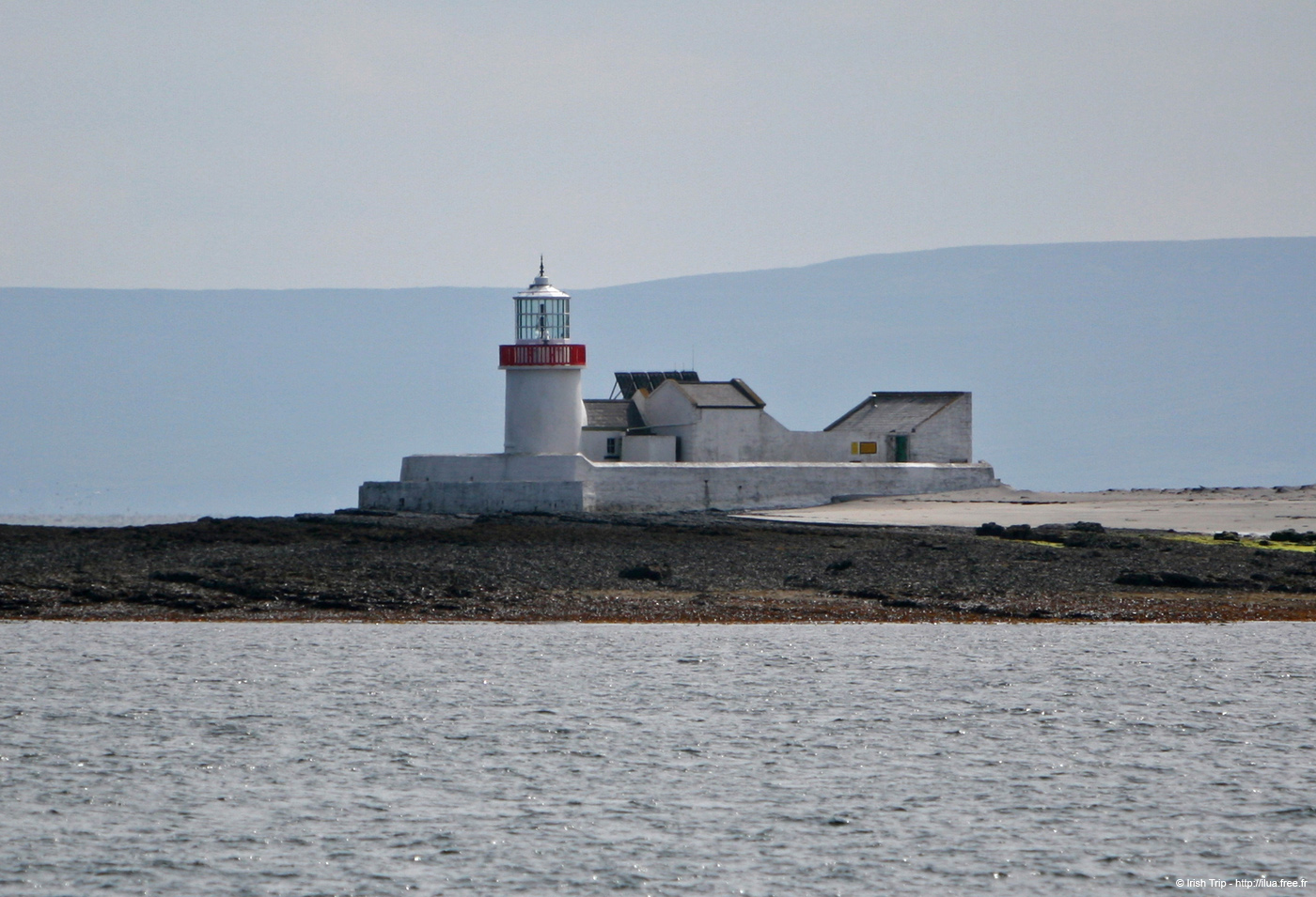 20120506_aranstrawislandlighthousefromw10