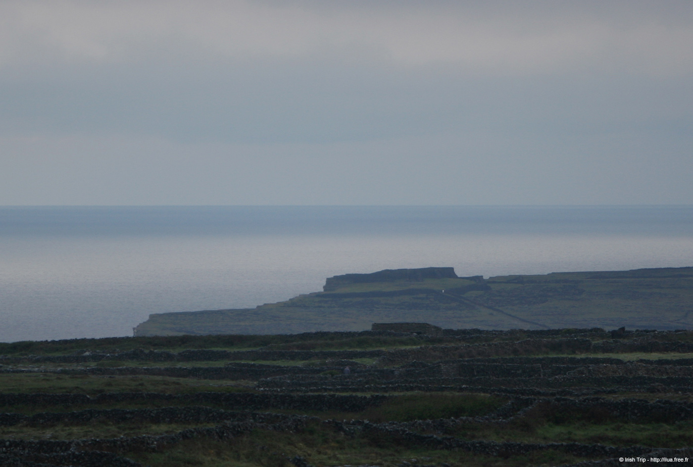 20120507_arandunaonghasafromoghill1