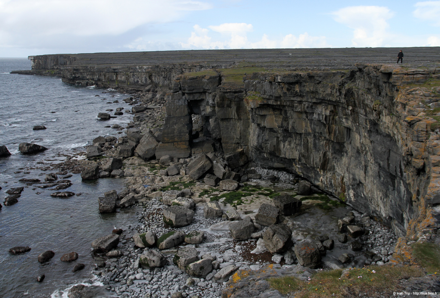 20120507_aranpollnabriskenagharchfromeast10