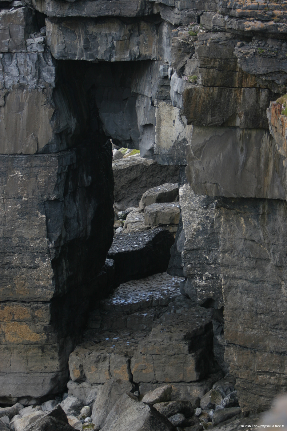 20120507_aranpollnabriskenagharchfromeast18