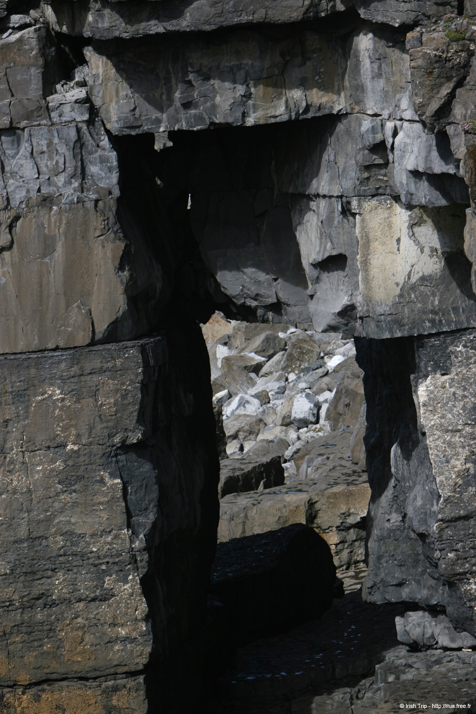 20120507_aranpollnabriskenagharchfromeast19