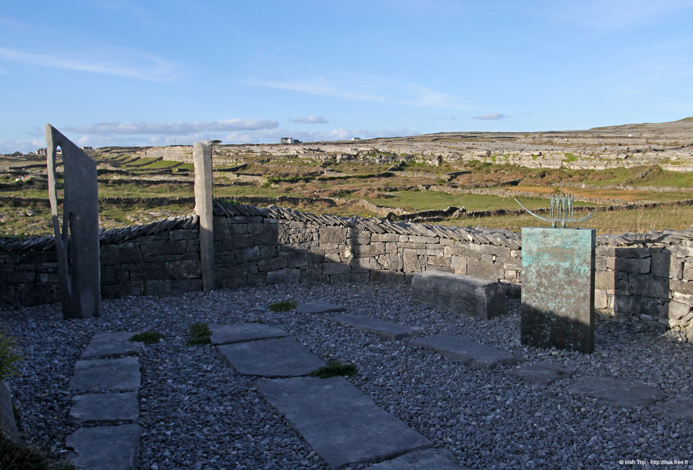 20120508_arankilmurvygortnagcapalmonument3