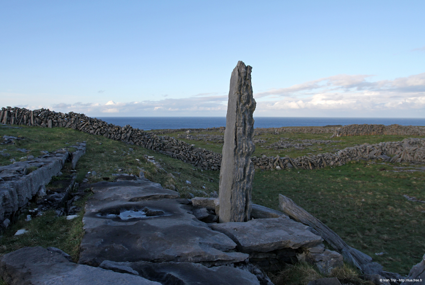 20120508_aranoghillstandingstone1