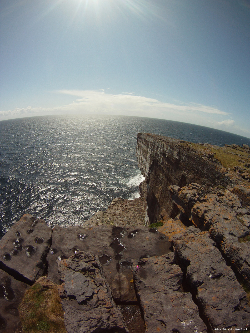 20120508_aranpollnabriskenaghcliffedge01