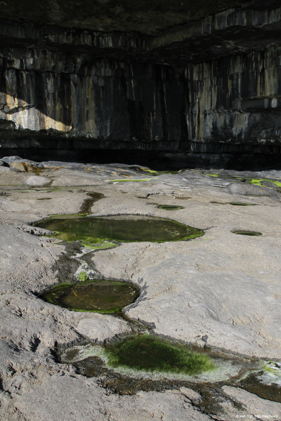 20120508_aranportveeladonecliffs04
