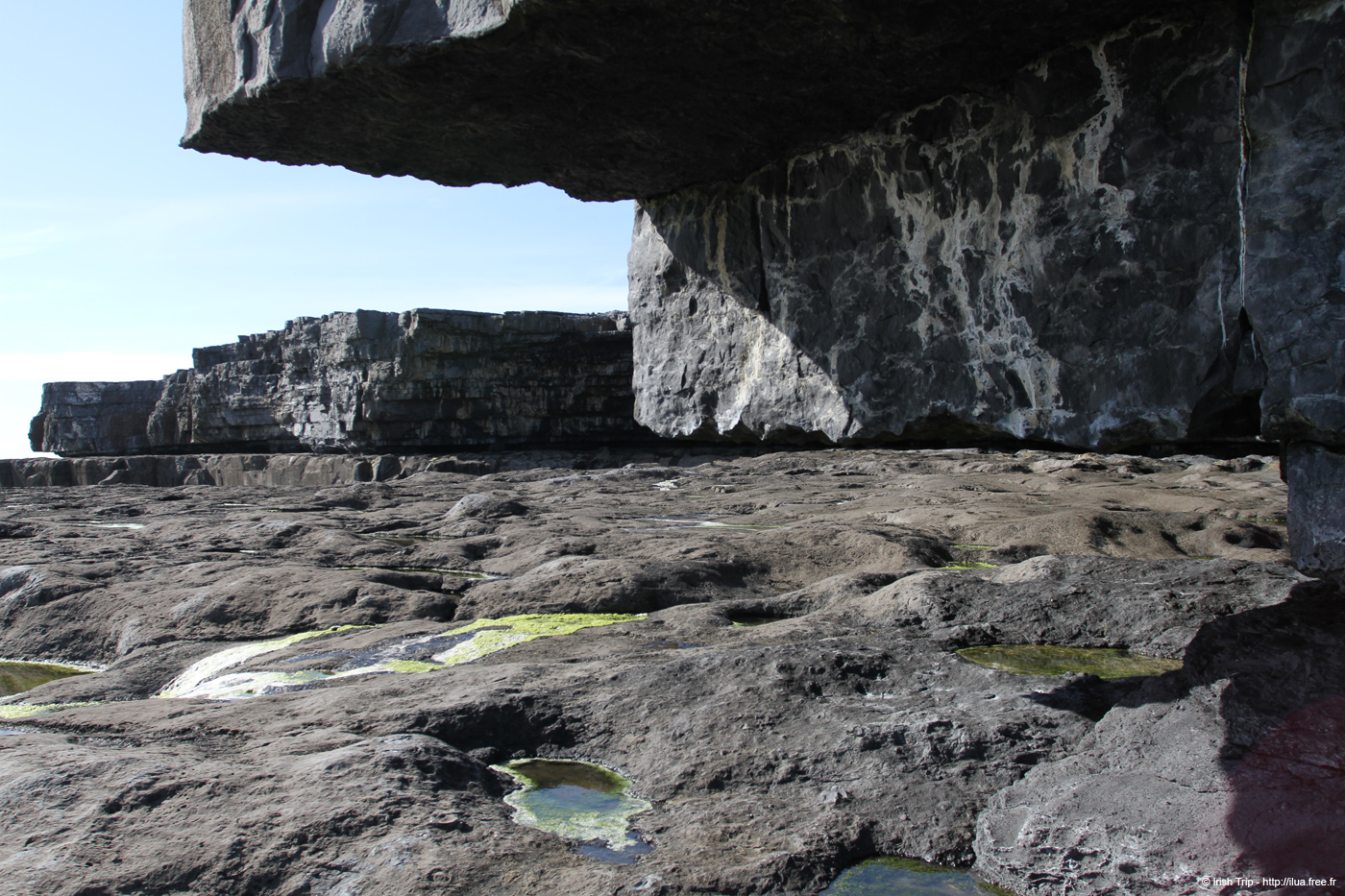 20120508_aranportveeladonecliffs05