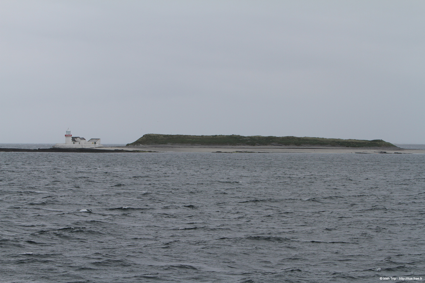 20120509_aranstrawislandlighthousefromw02