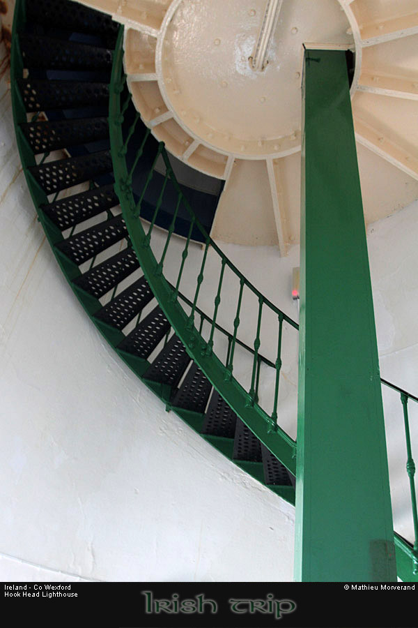 hookheadlighhousein1